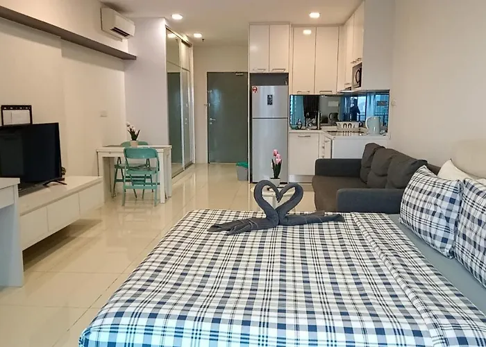 Mercu Summer Suite Mr-Home