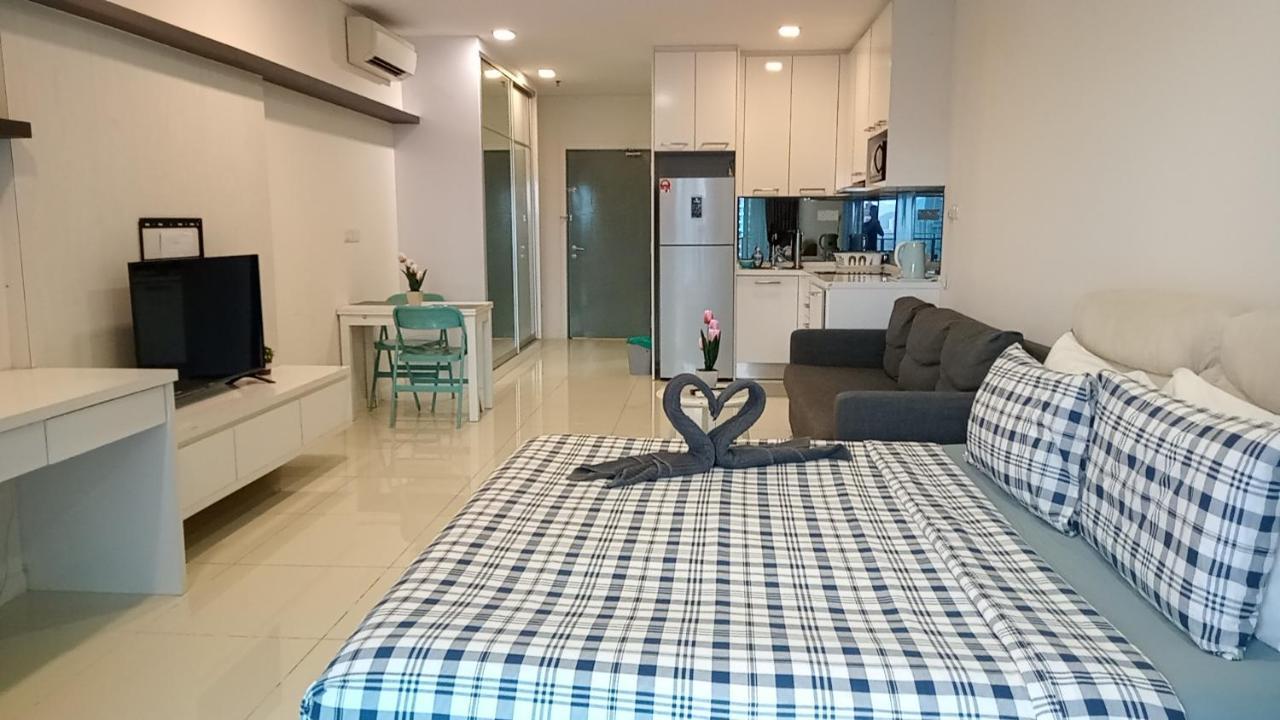 Mercu Summer Mr-home Hotel